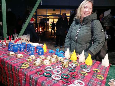 Praznični božično-novoletni bazar učencev OŠ Koroški jeklarji 1